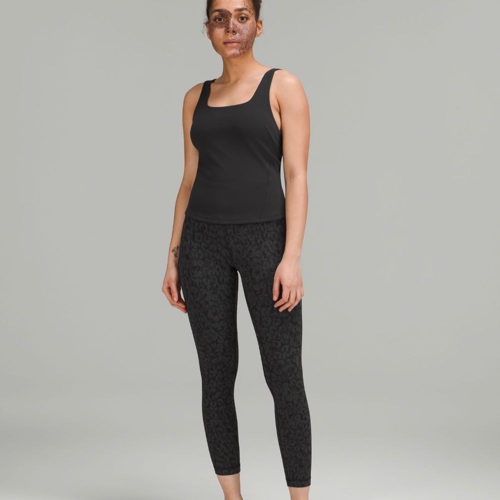 Lululemon Instill tank black size 8  NWOT